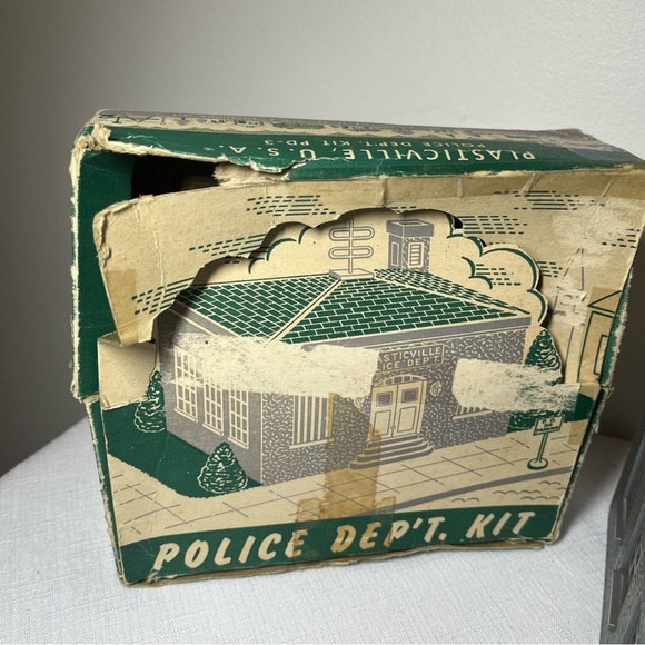 Plasticville Police Department. Model trains or any village accessory. Vintage - Picture 3 of 9